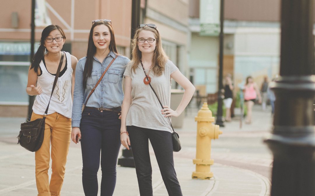 How to Teach Your Daughter To Be a Godly Friend