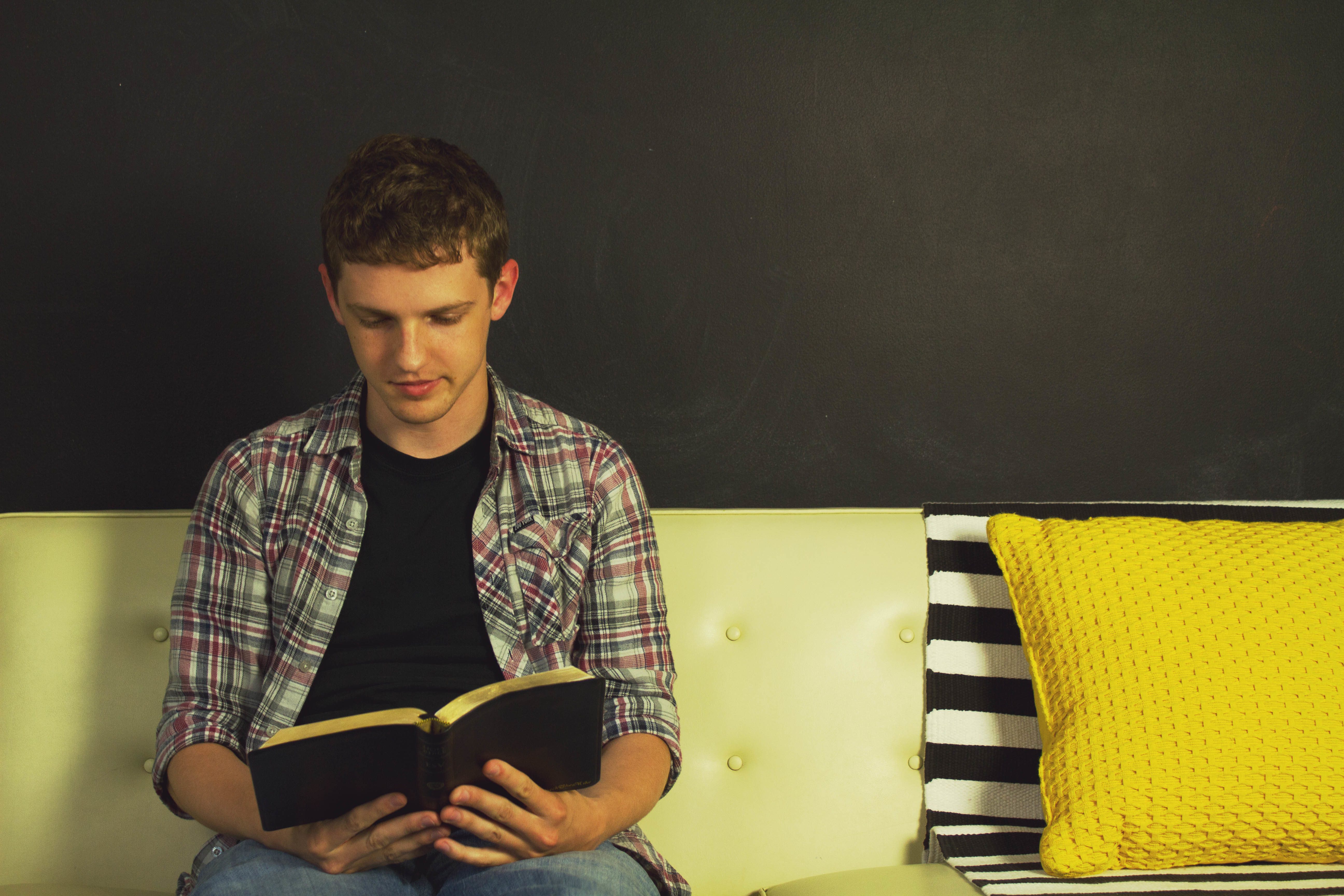 4 Verses to Pray to Help Your Son be a Man of Purpose