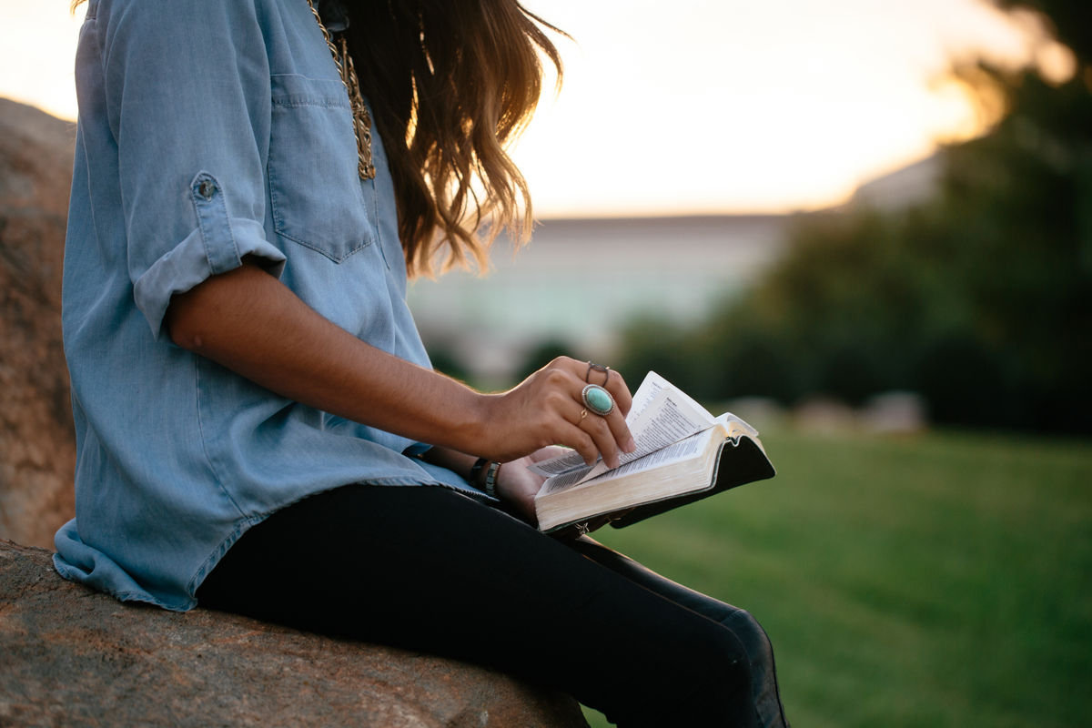 Prayer Mentoring Monday: I Want To Raise Godly Children But I Struggle To Prioritize Reading The Bible and Being a Good Example