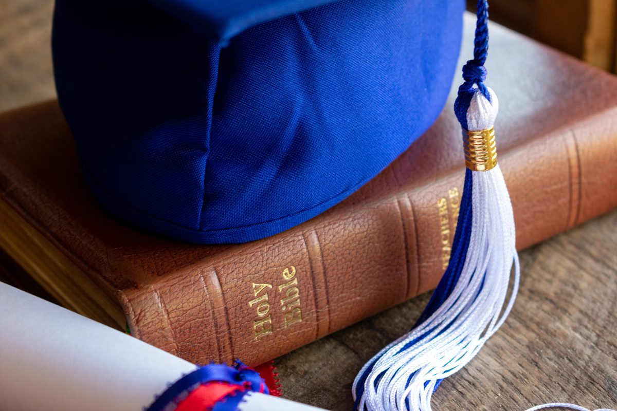 31 Verses to Pray for Your Graduate